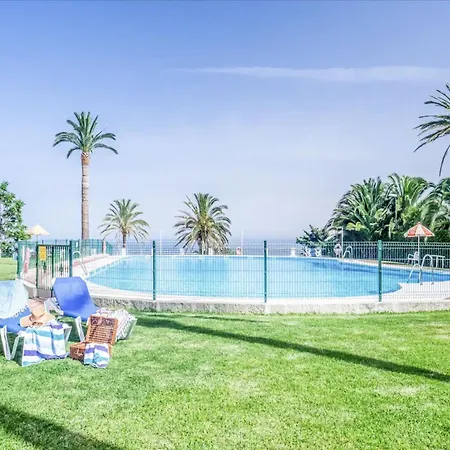 By Playa De La Carihuela Appartamento